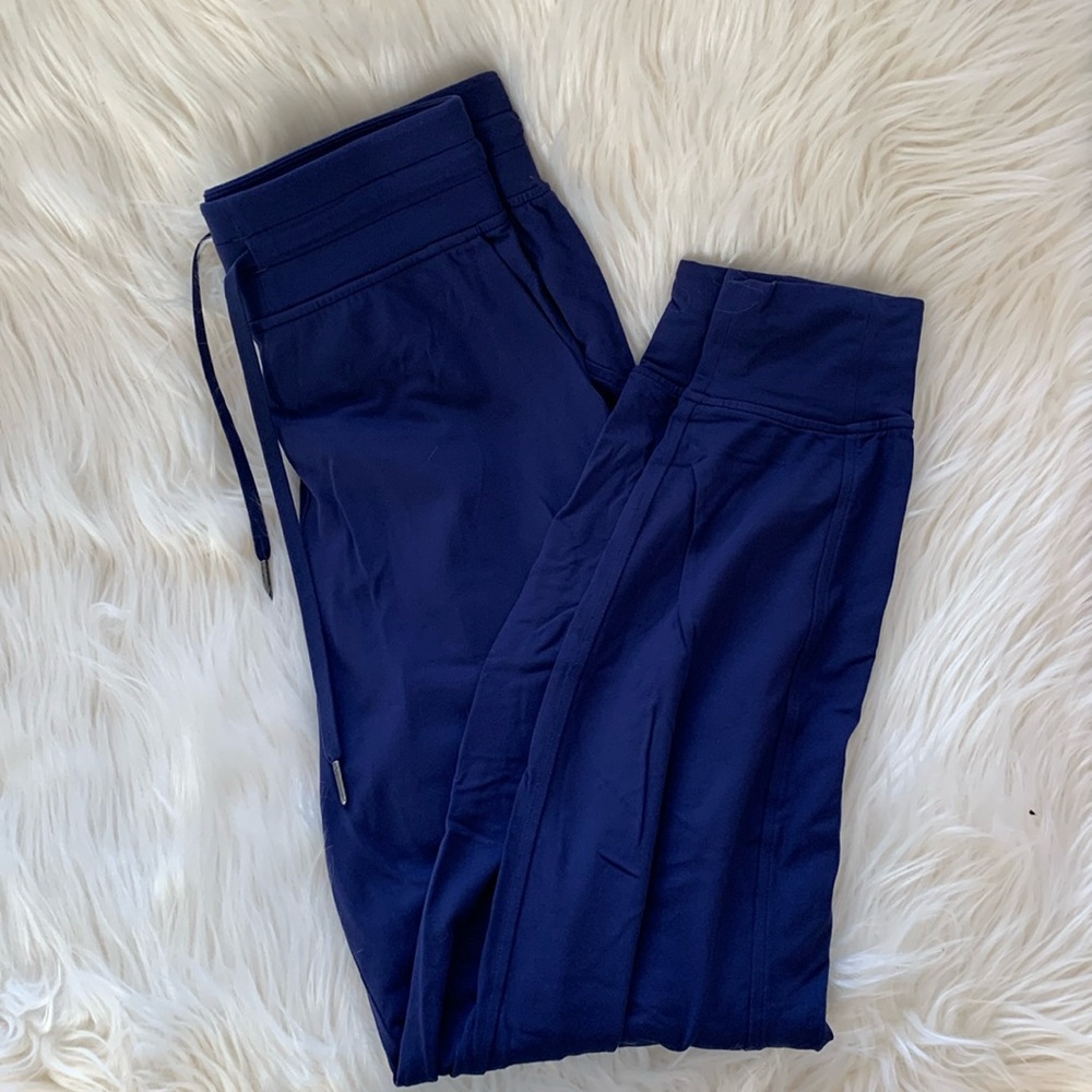 Lululemon Ready to Rulu Joggers Navy Size 6